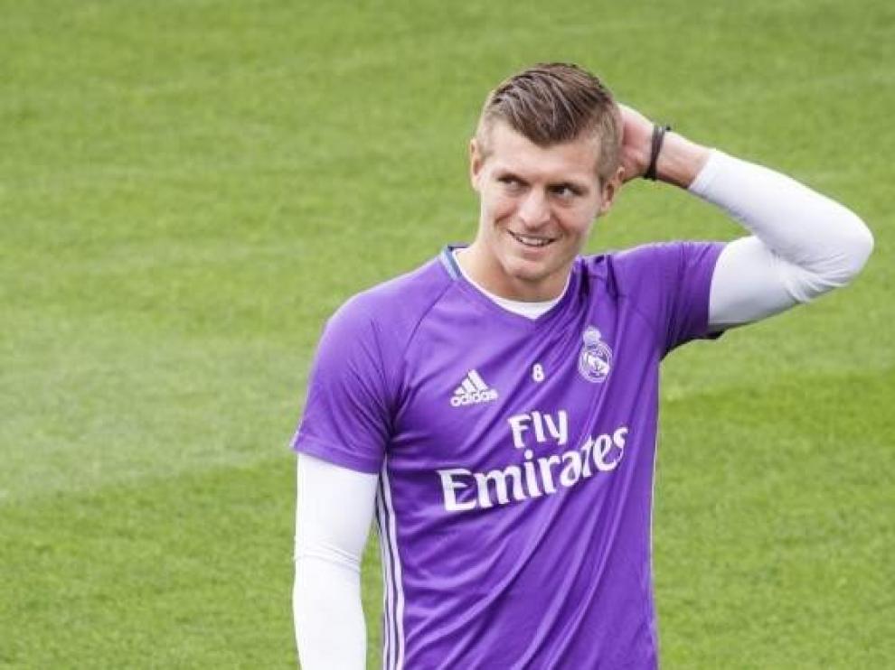 Toni Kroos amplía su contrato hasta junio de 2023 con el Real Madrid