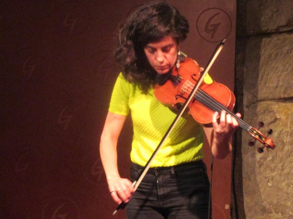 El Microfest ofreció cuatro propuestas musicales en la Sala Genius de Huesca