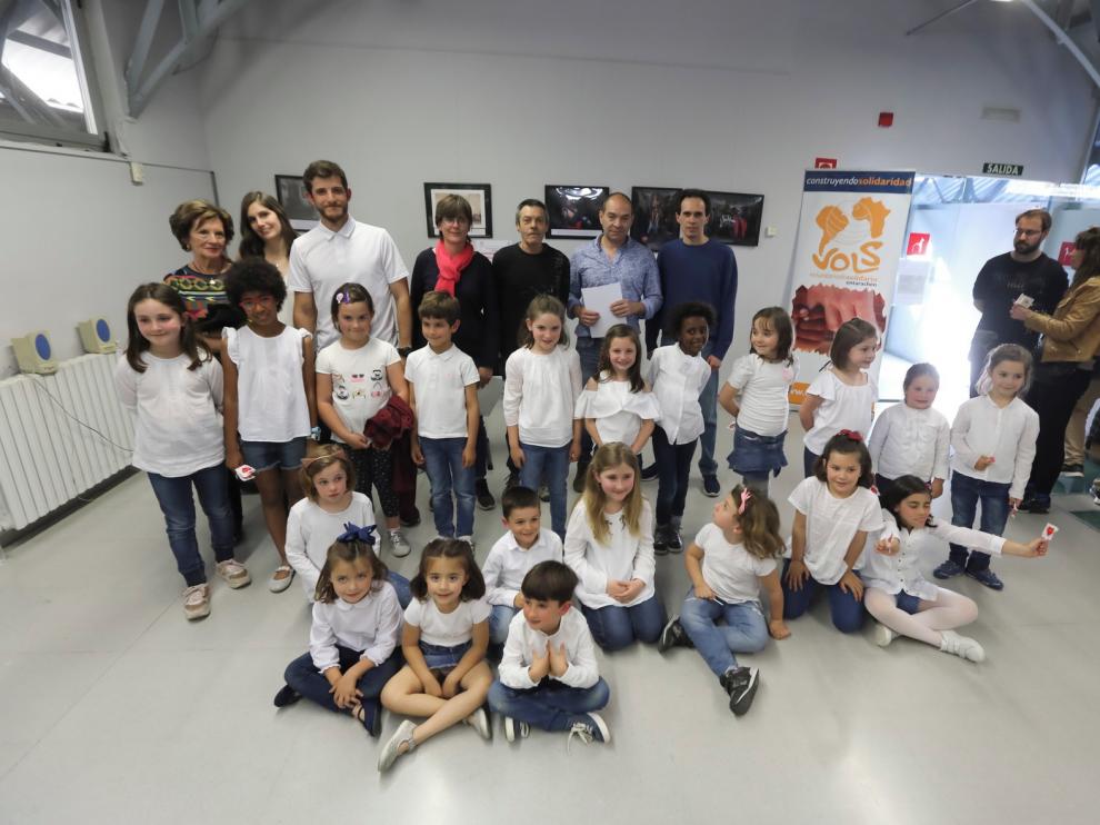 Entarachén muestra en Huesca 50 fotos del viaje a la esperanza
