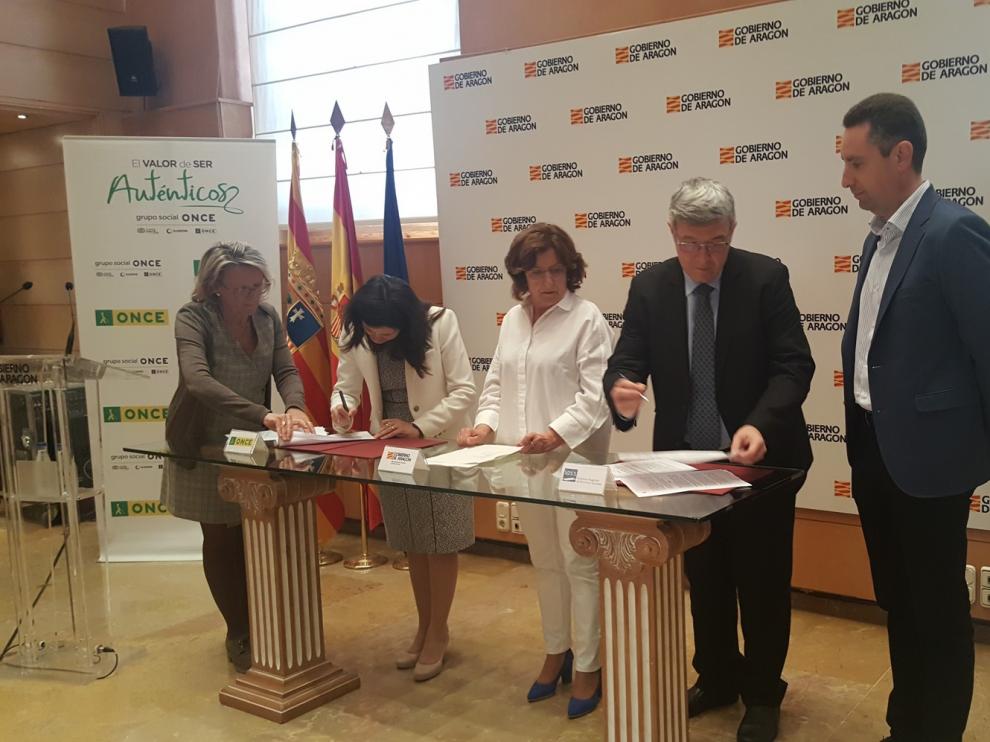 Iass y Once se unen en atención temprana a menores de 6 años
