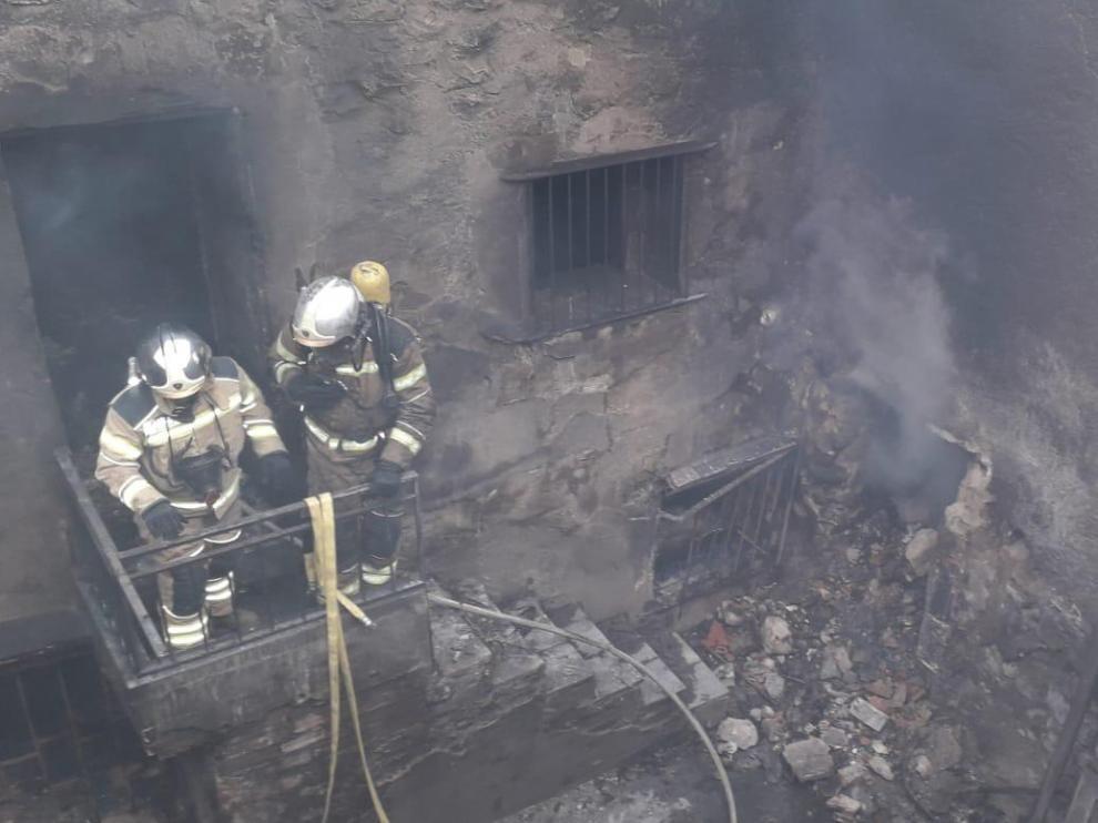 Detenidos un okupa y dos familiares por el incendio de una vivienda en Épila
