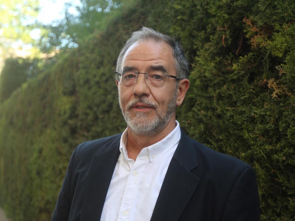 Juan José Generelo: "La demanda principal es fundar el Archivo General de Aragón"