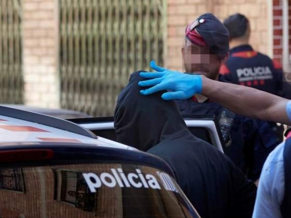 Dos hombres son detenidos por supuestas estafas a ancianos