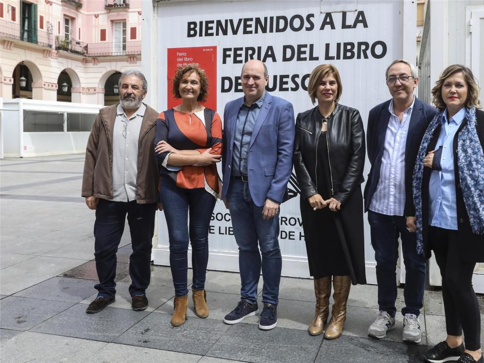 Ochenta autores se darán cita en la 36 Feria del Libro de Huesca