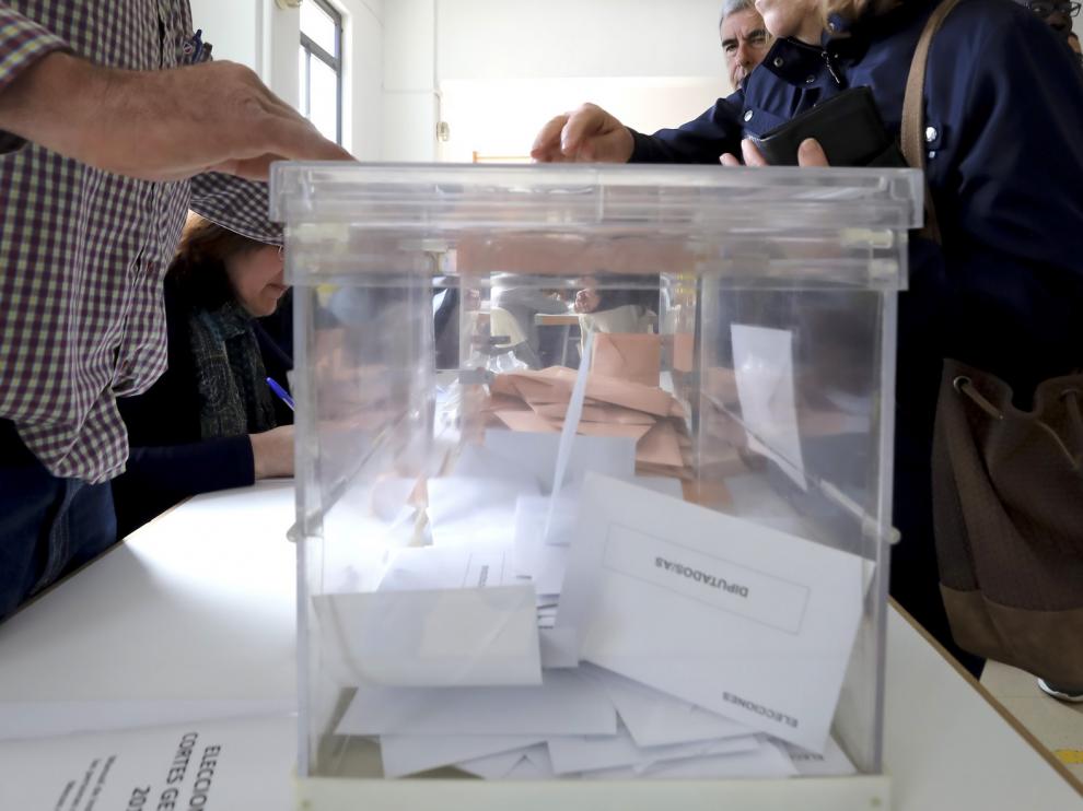 Cruz Roja acompañará a los colegios electorales a las personas con movilidad reducida