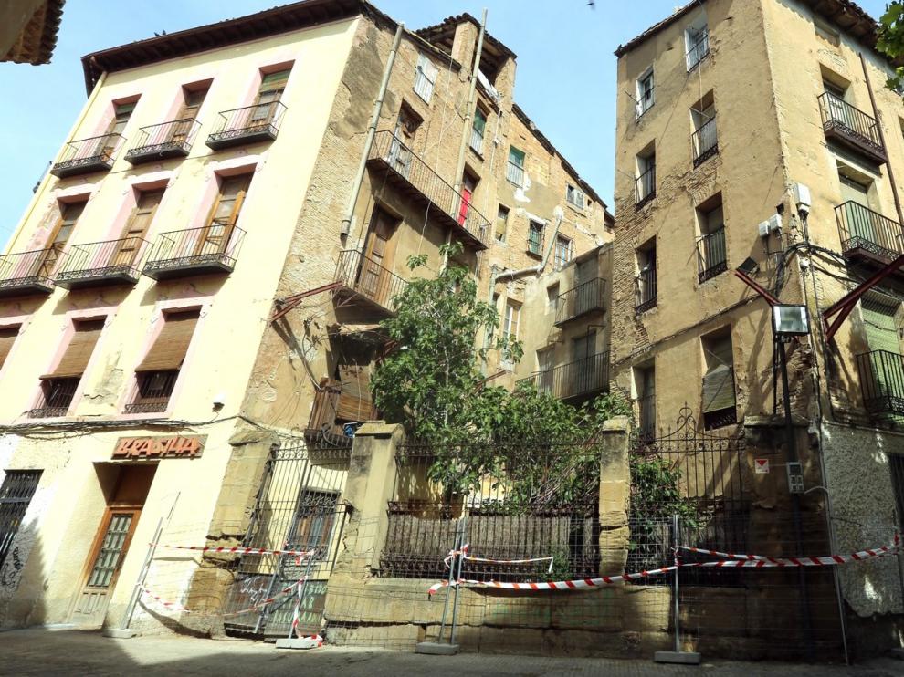 Licitan la asistencia técnica para derribar el número 1 de la plaza de San Pedro de Huesca