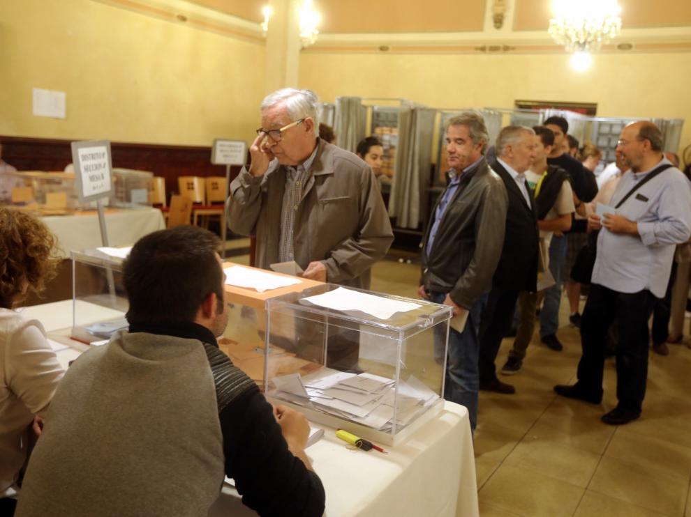 Los socialistas logran 108 de los 238 concejales en La Hoya, seguidos de los populares, con 68
