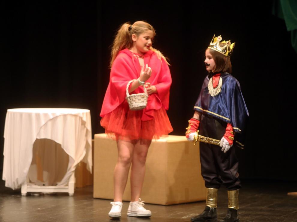 El teatro infantil llena de sonrisas el Manuel Benito