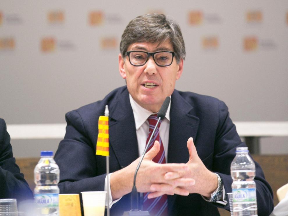 PP y Cs siguen en negociación, Vox exige participar y PAR calla
