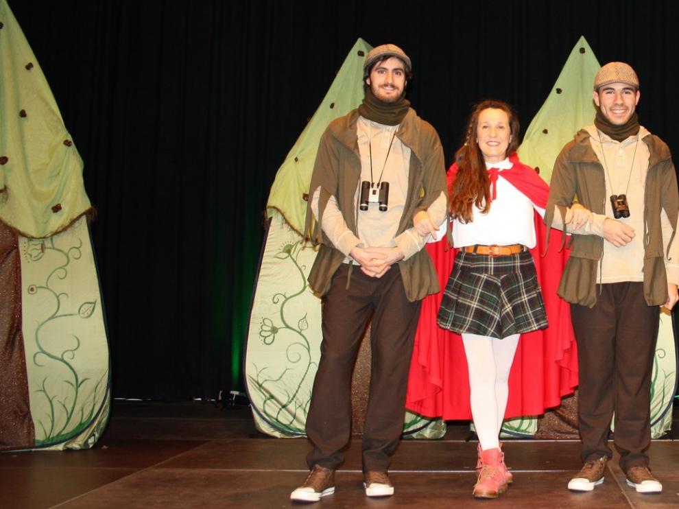 MikrÓpera lleva su "CaperuZita Roja" hasta Ayerbe