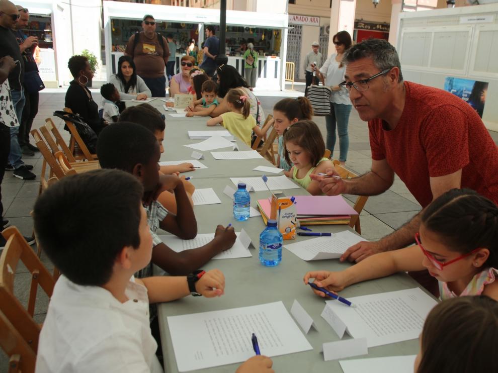 Nesquens despierta la imaginación y la práctica escritora de los más pequeños