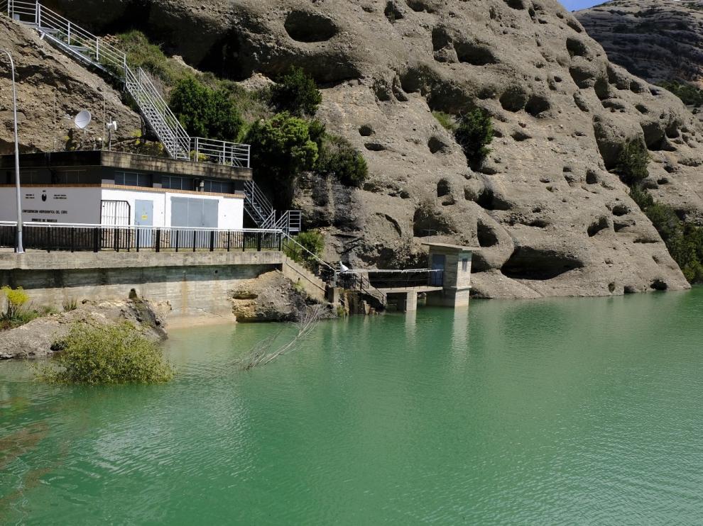 Los embalses de la cuenca del Ebro, al 80,6% tras subir en una semana un 0,4%