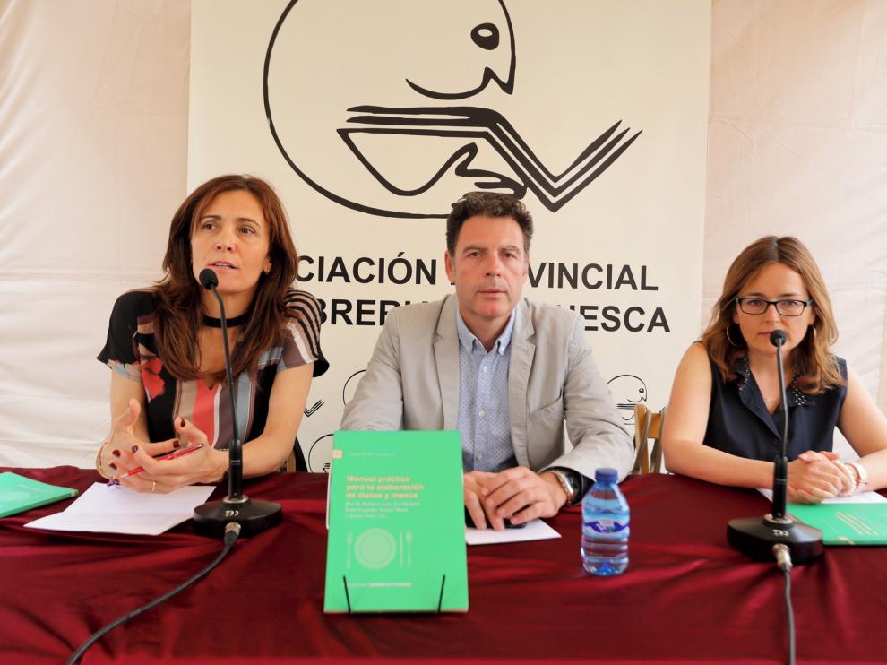 Profesoras de la Universidad presentan un manual para la elaboración de dietas y menús