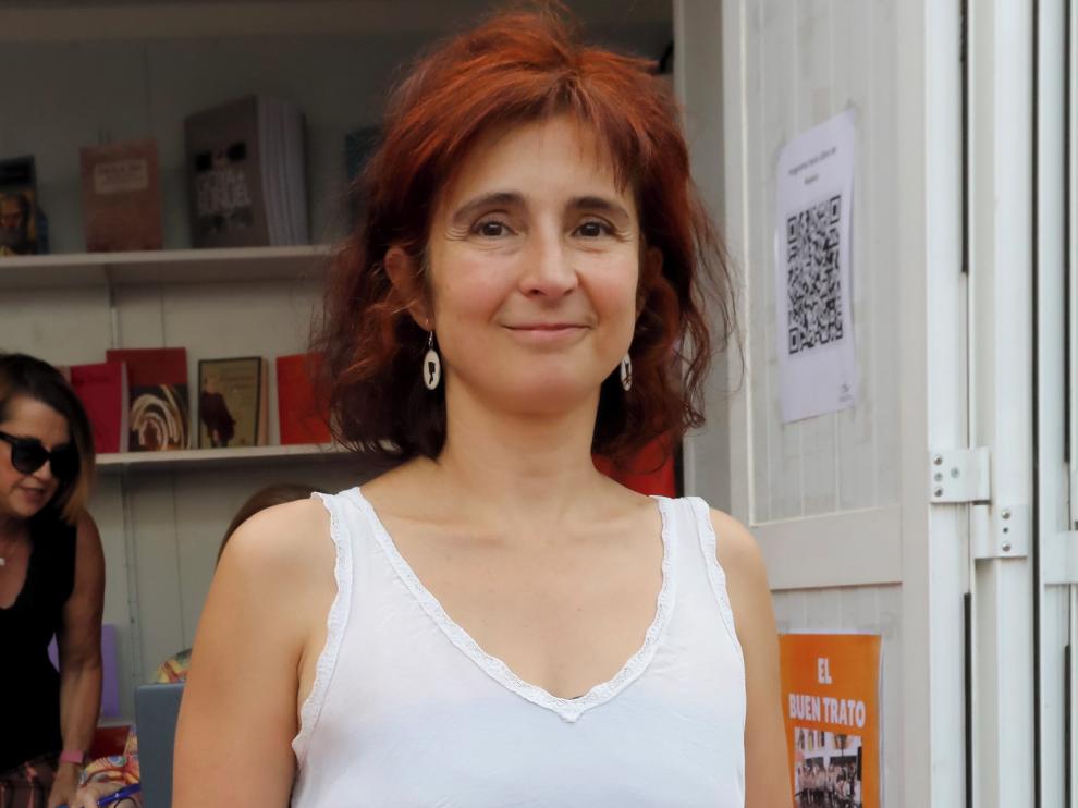 La debutante Silvia Morote ofrece al lector una variada colección de "relatos de muchos mundos"