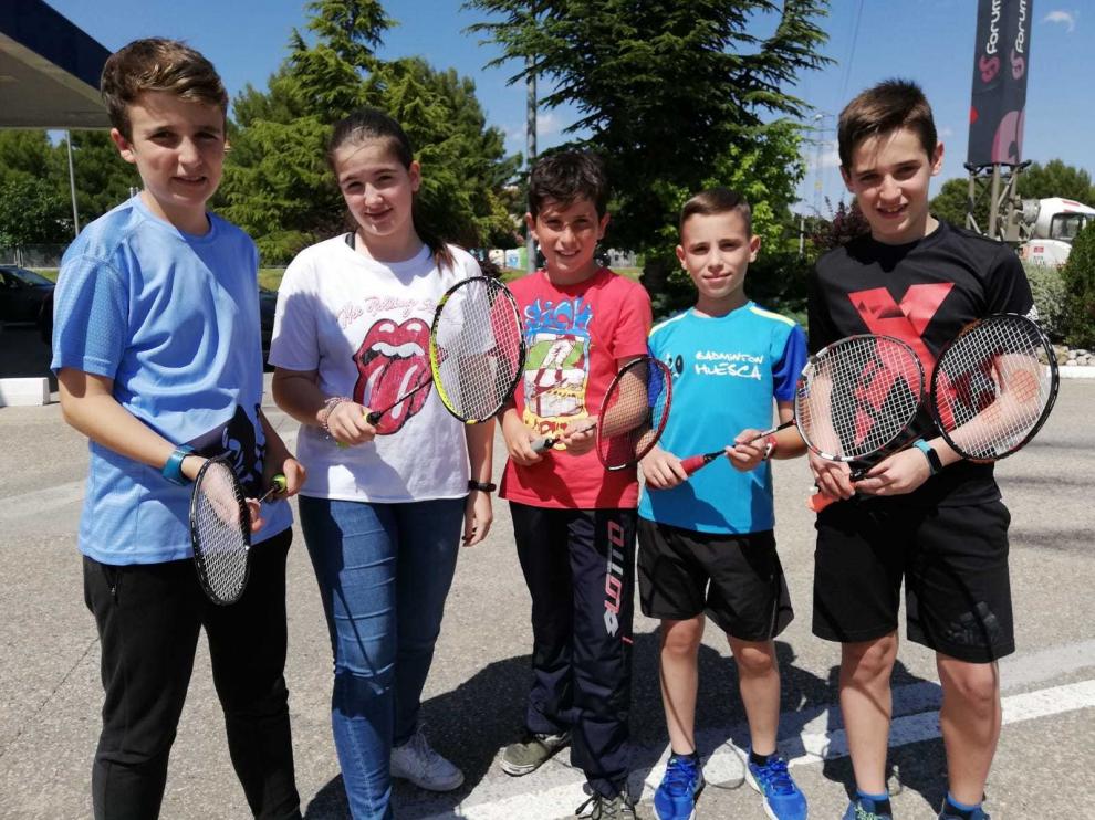 Seis jugadores del Huesca y dos del VV. Osca compiten en el Campeonato de España de Badminton