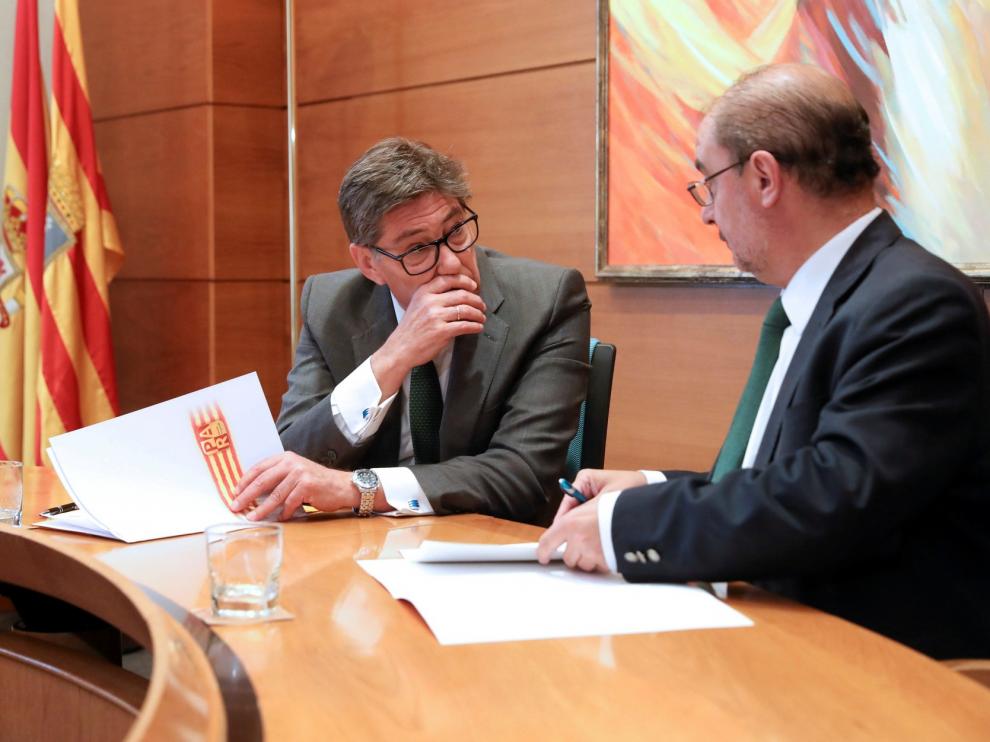 PSOE y PAR cierran un pacto para un gobierno de Aragón basado en la centralidad