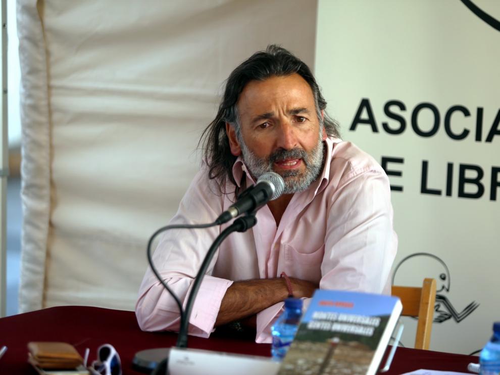 Javier Arruga presenta un recorrido emocional por Teruel en su nueva obra