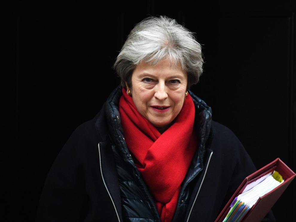 Unas primarias decidirán quién sustituirá a Theresa May