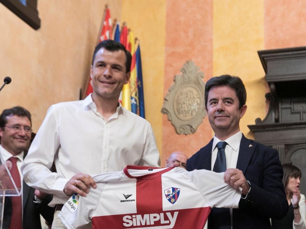 Los patrocinadores redoblan el ánimo y la ilusión por el Huesca