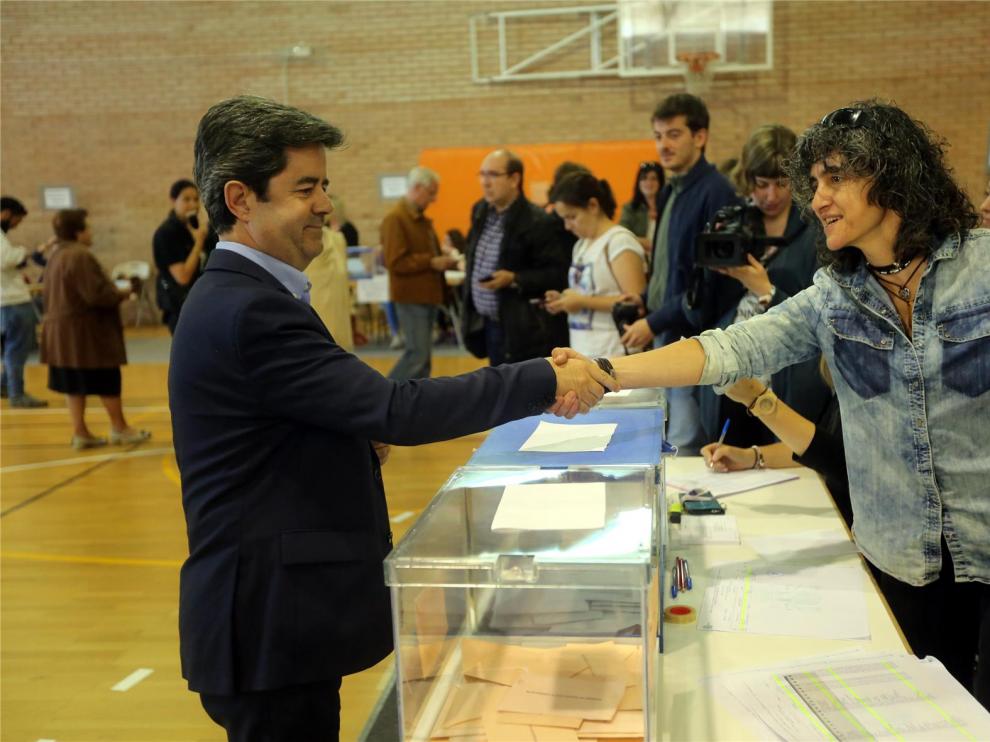 Luis Felipe hace un llamamiento para negociar pero recalca que no gobernará "a cualquier precio"