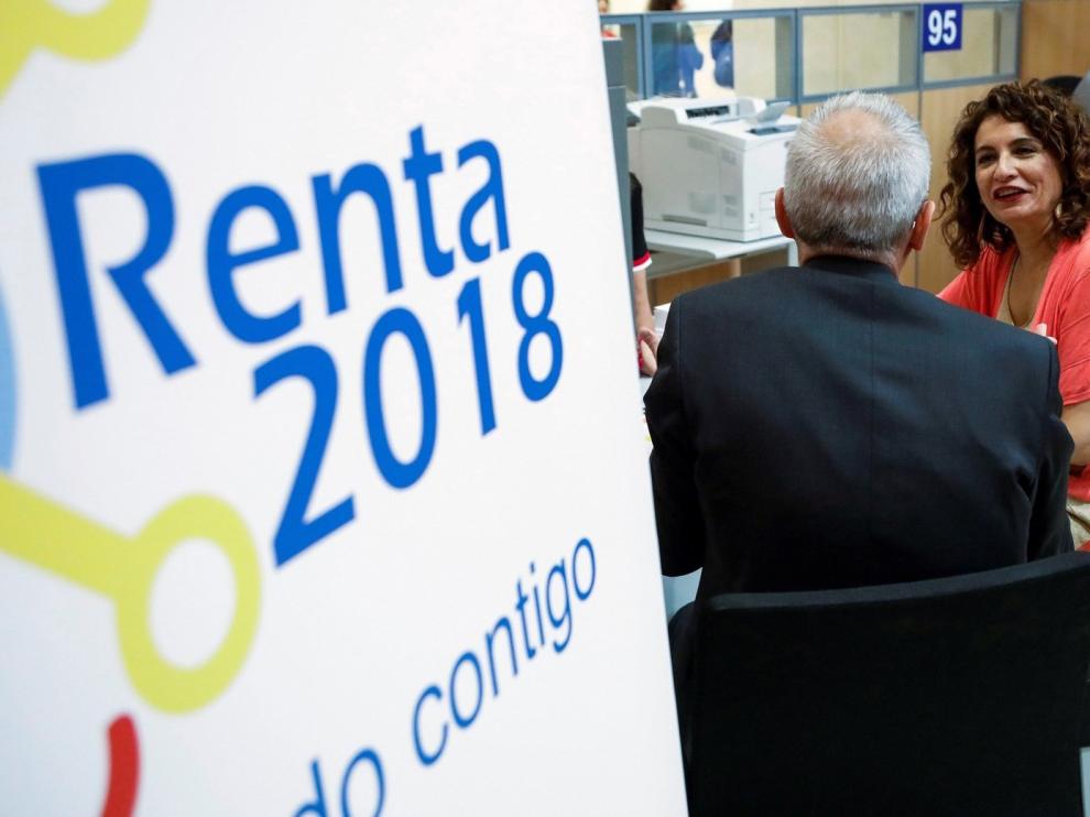 Montero llama a la tranquilidad sobre el sistema de pensiones