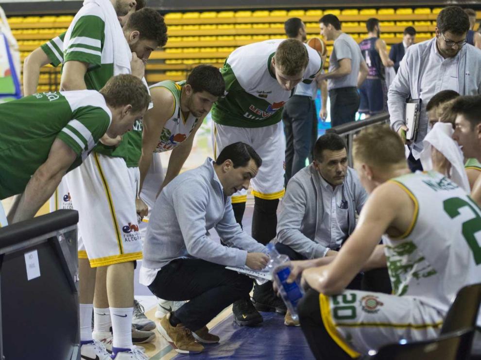 Arenas seguirá una temporada más en Levitec Huesca