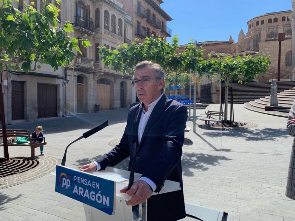 Beamonte habla "permanentemente" con Cs y mantiene las puertas abiertas al PAR