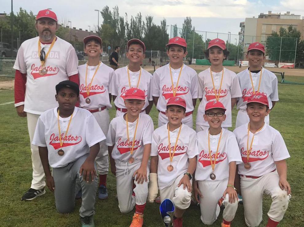 Los Jabatos Sub 11 del CB Huesca ganan los Escolares