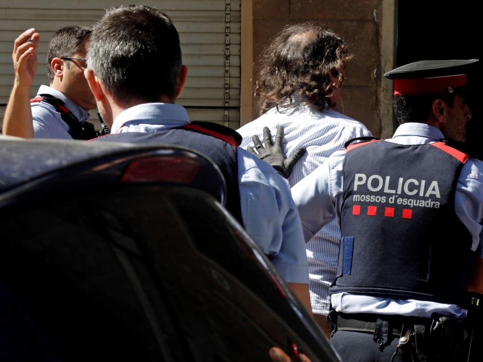 Hallan un cadáver en la casa de Terrassa donde buscaban a una desaparecida