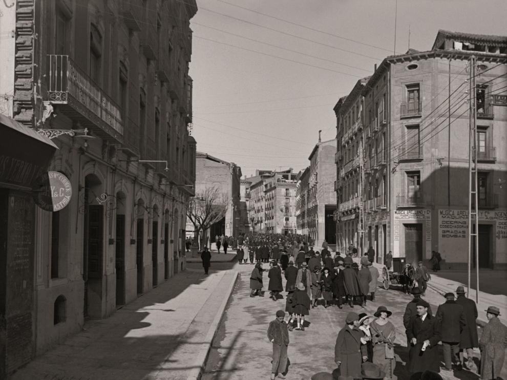 Un documental recrea la historia de Huesca a partir de imágenes de los hermanos Viñuales