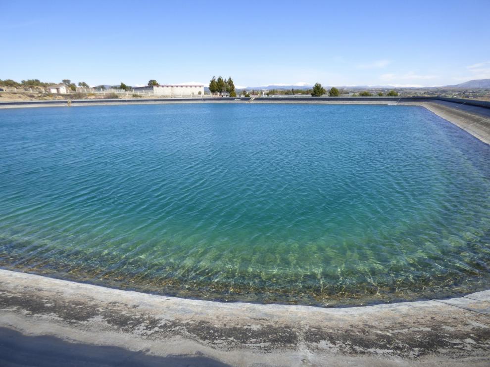 El abastecimiento de agua en Barbastro pasa a manos de la empresa Tecvasa