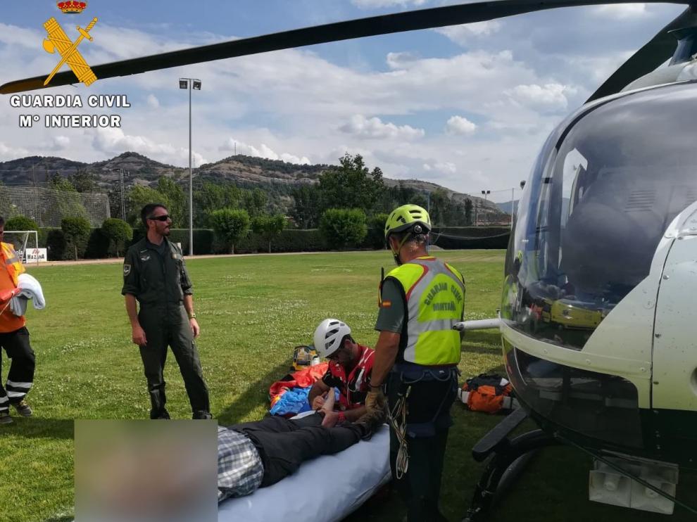 Rescatado un montañero que auxilió a su perro tras despeñarse en la zona del ibón de Llana