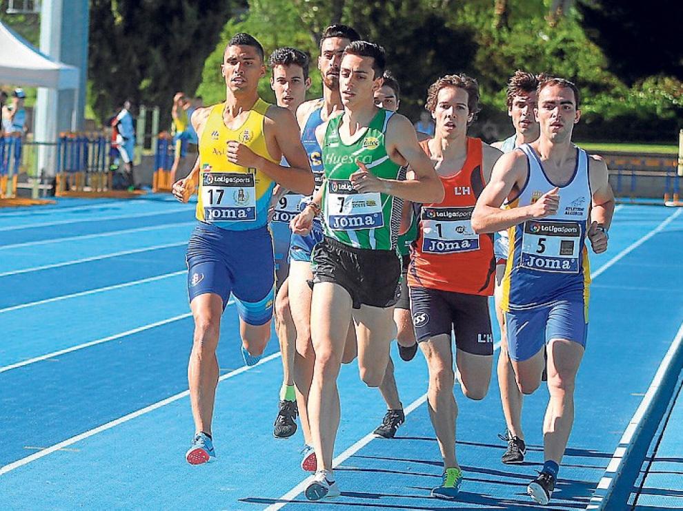 Laura Pintiel, Pol Oriach y Mario Revenga lucharán por el título nacional juvenil