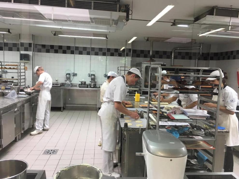 Los centros de FP de Huesca buscan futuros trabajadores de hoteles, jardineros o delineantes