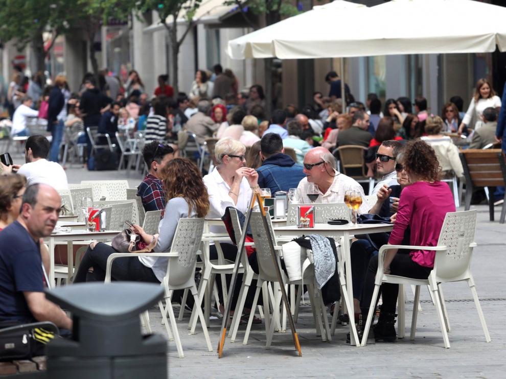Servicios, el sector con mayor dificultad en el registro horario en la provincia de Huesca