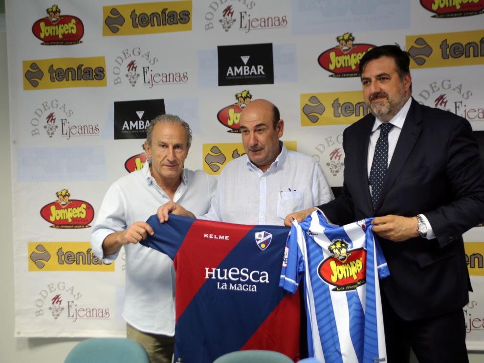 Huesca y Ejea firman un acuerdo de "territorio"