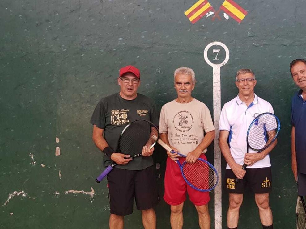 Salguero y Molina siguen al frente de la tabla