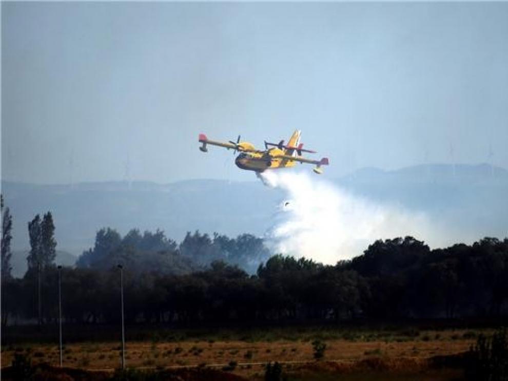 Extinguido el incendio agrícola declarado en las inmediaciones de Huesca tras arder 110 hectáreas