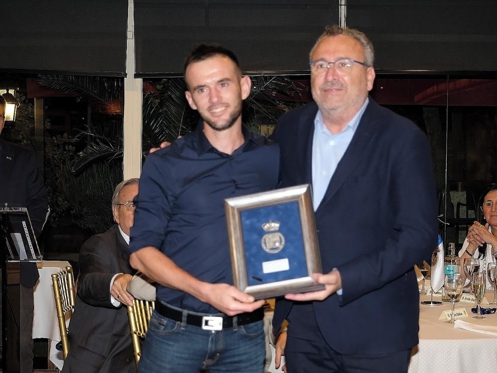 Premios y emociones en la despedida del curso 18-19