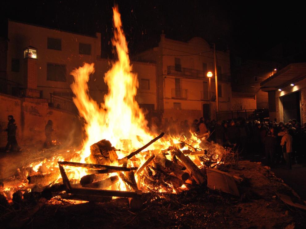 Castillonroy: Tradición de historia de une en un ciclo muy dinámico