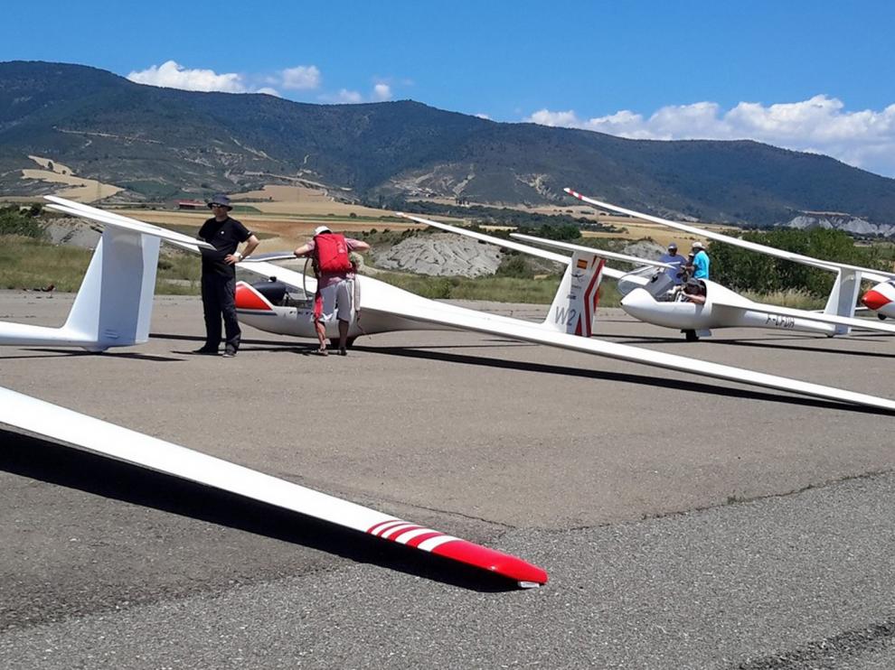El aeródromo de Santa Cilia reanuda su actividad el lunes