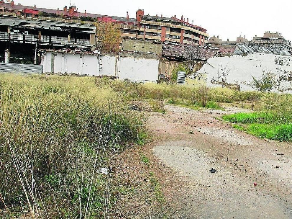 Los polígonos industriales de Huesca proponen unir el vial de Plhus con la ciudad por Las Harineras