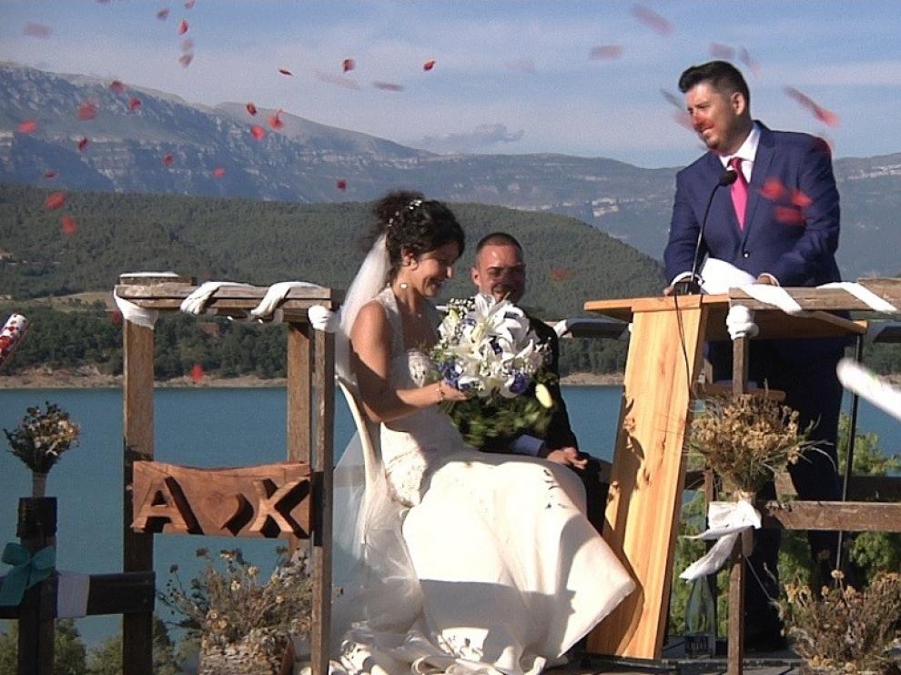 El espacio "Veraneando" de Aragón TV se va de boda en Morillo de Tou