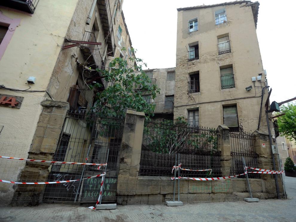 Cultura permite al Consistorio el derribo íntegro del número 2 de la plaza de San Pedro en Huesca