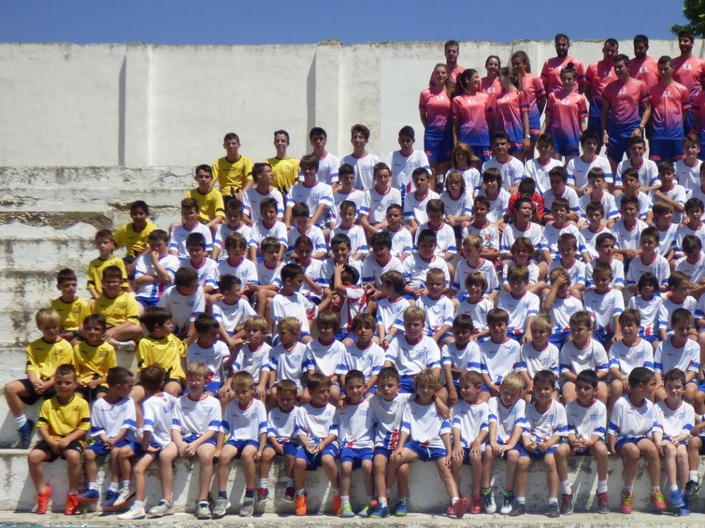 El Campus José Torres Gella prepara a las nuevas generaciones del fútbol base en Barbastro