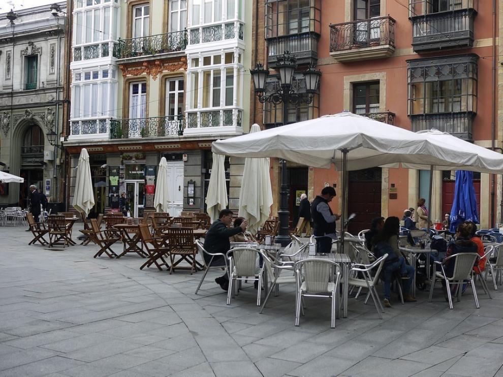 La OCDE pide a España equiparar costes de contratos temporales y fijos