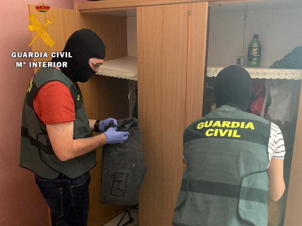 La Guardia Civil detiene a cinco personas y esclarece 43 delitos de robo en la provincia de Huesca