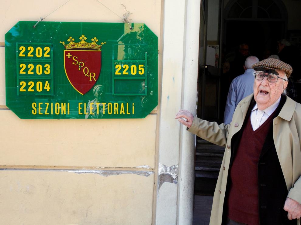 Fallece el escritor italiano Andrea Camilleri a los 93 años de edad