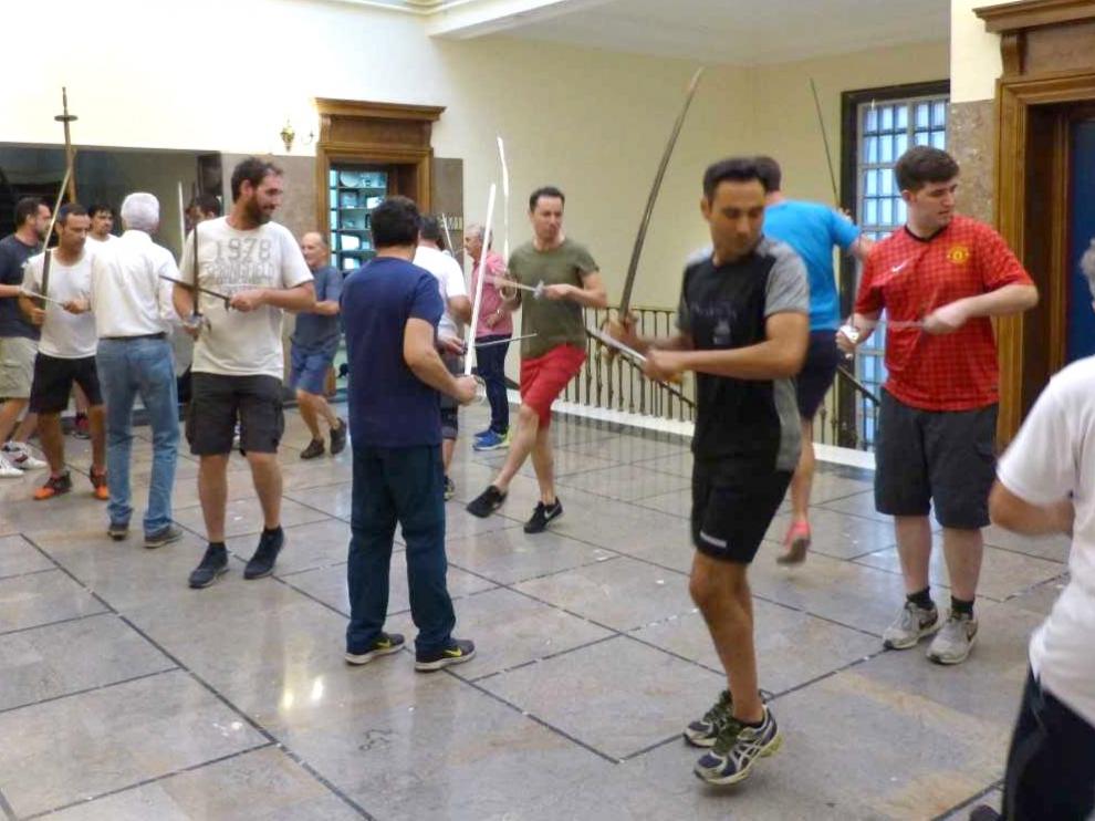 Los Danzantes de Huesca ultiman sus ensayos antes de las fiestas
