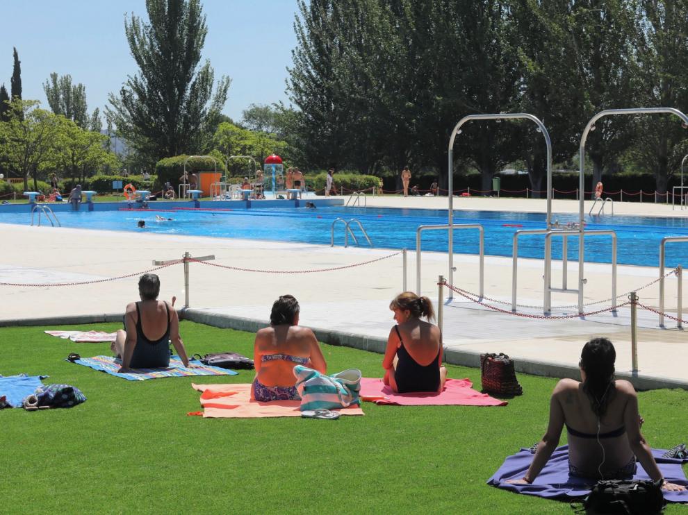 Las piscinas de Huesca recuperan sus cifras habituales tras abrir la Ciudad Deportiva